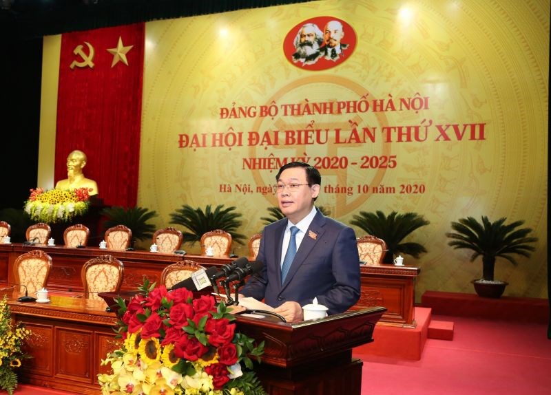 Đồng chí Vương Đình Huệ, Bí thư Thành ủy Hà Nội nhấn mạnh nhiều vấn đề trọng tâm để các đại biểu thảo luận tại Đại hội.