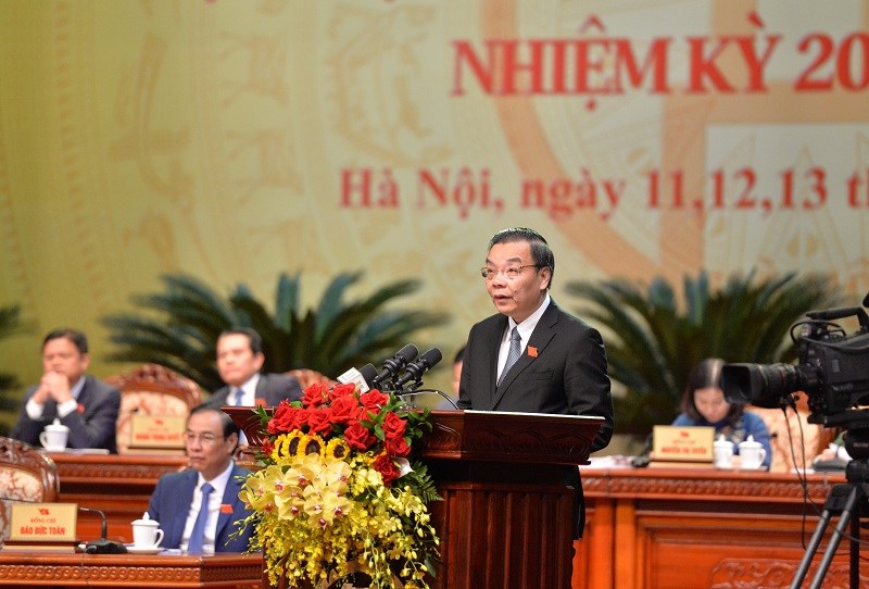 Phó Bí thư Thành ủy, Chủ tịch UBND thành phố Hà Nội Chu Ngọc Anh báo cáo kết quả Hội nghị lần thứ nhất BCH Đảng bộ thành phố Hà Nội