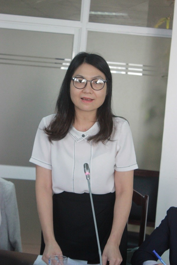 Bà Cao Hồng Minh, Phó Ban Luật pháp - Chính sách chia sẻ tại Hội thảo