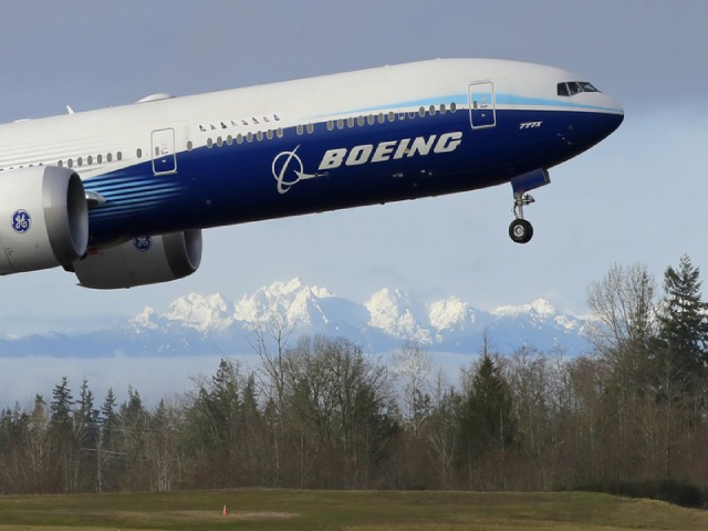 Boeing sẽ cắt giảm nhiều việc làm hơn do hãng liên tiếp thua lỗ.
