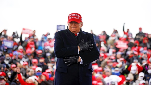 Tổng thống Donald Trump tại sự kiện vận động tranh cử ở Washington Township, Michigan, ngày 1/11.