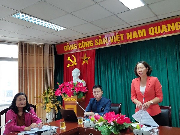 Bà Lê Kim Anh - Chủ tịch Hội LHPN Hà Nội phát biểu chỉ đạo tại hội nghị