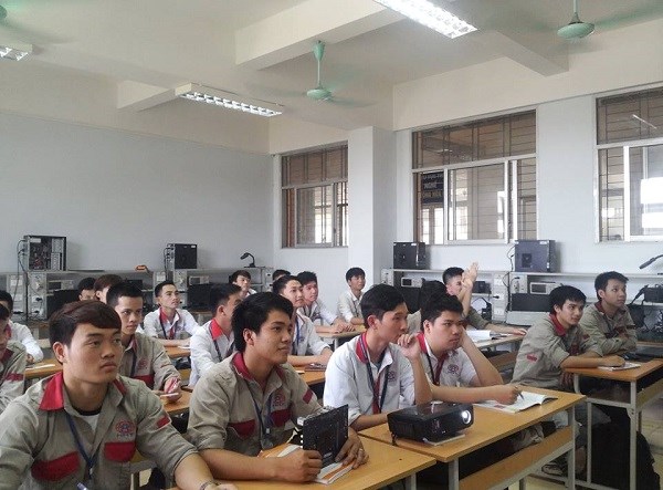 Học sinh trường CĐ Nghề công nghệ cao Hà Nội