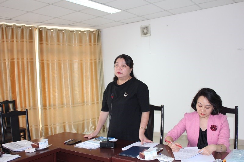 Đồng chí Nguyễn Thị Thu Thủy - Phó Chủ tịch Hội LHPN Hà Nội phát biểu chỉ đạo tại cụm thi đua số 4