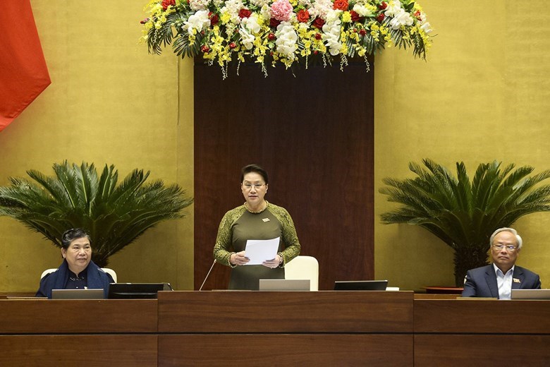 Chủ tịch Quốc hội Nguyễn Thị Kim Ngân phát biểu kết luận phiên chất vấn tại kỳ họp.