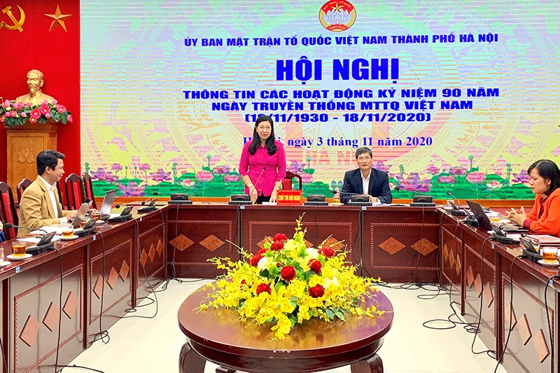Chủ tịch Ủy ban MTTQ Việt Nam TP Hà Nội Nguyễn Lan Hương phát biểu tại hội nghị.