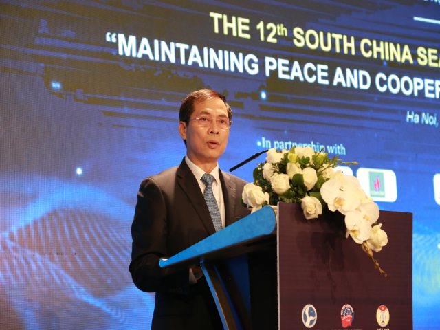 Ủy viên Trung ương Đảng, Thứ trưởng Thường trực Bộ Ngoại giao Bùi Thanh Sơn phát biểu khai mạc Hội thảo.