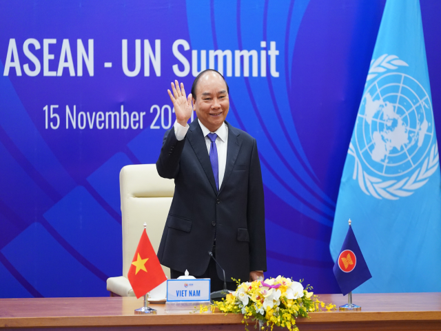 Thủ tướng Nguyễn Xuân Phúc chủ trì Hội nghị Cấp cao ASEAN-LHQ lần thứ 11.