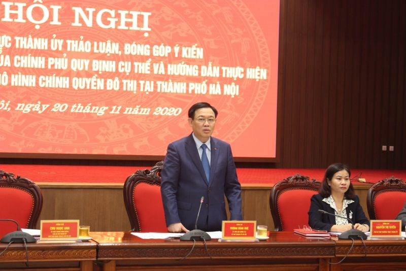 đồng chí  Vương Đình Huệ, Ủy viên Bộ Chính trị, Bí thư Thành ủy chỉ đạo tại Hội nghị