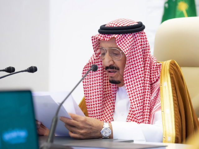 Quốc vương Ả Rập Xê Út, Salman phát biểu khai mạc tại Hội nghị thượng đỉnh G20 do Ả Rập Xê Út tổ chức theo hình thức trực tuyến tại Riyadh, Ả Rập Xê Út.