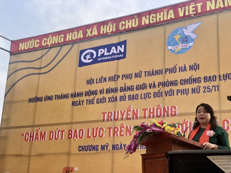 Đ/c Nguyễn Thị Thu Thủy, Phó Chủ tịch Thường trực Hội LHPN Hà Nội phát động truyền thông