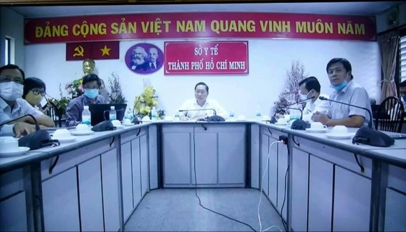 Bộ Y tế họp khẩn với Sở Y tế TP. Hồ Chí Minh về trường hợp lây nhiễm từ người cách ly.