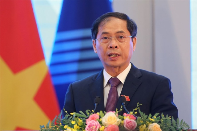Thứ trưởng thường trực Bộ Ngoại giao Bùi Thanh Sơn.