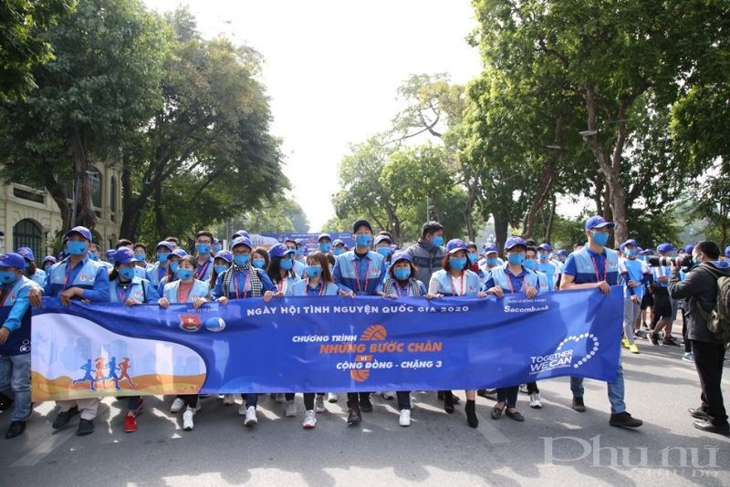 Sau Lễ trao giải, Trung ương Hội Liên hiệp Thanh niên Việt Nam và sacombank phối hợp khởi động chặng ba Chương trình “Những bước chân vì cộng đồng”.