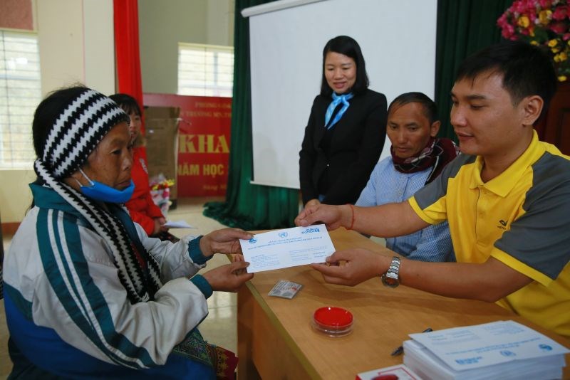 Khoản hỗ trợ tiền mặt sẽ giúp phụ nữ DTTS tỉnh Lào Cai  mua lương thực, thực phẩm và đầu tư sinh kế.
