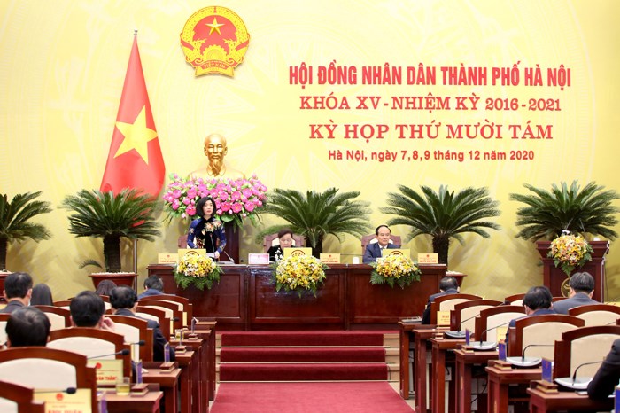 HĐND Thành phố đã thảo luận và thông qua Nghị quyết về tình hình thực hiện nhiệm vụ kinh tế - xã hội năm 2020, kế hoạch phát triển kinh tế - xã hội năm 2021 của thành phố Hà Nội.