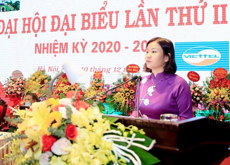 Phó Bí thư Thường trực Thành ủy Hà Nội Nguyễn Thị Tuyến phát biểu tại đại hội.