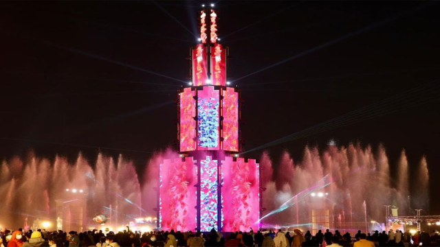 Lễ hội Di sản Sheikh Zayed ở Abu Dhabi chật cứng người.