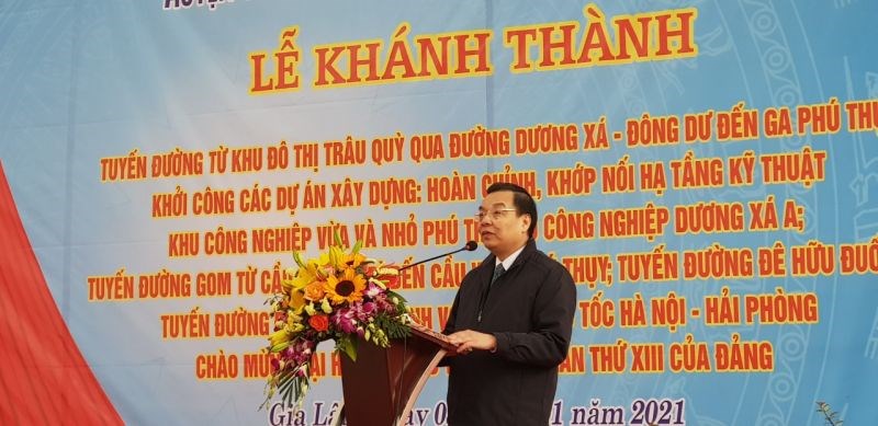 Chủ tịch UBND thành phố Hà Nội Chu Ngọc Anh phát biểu