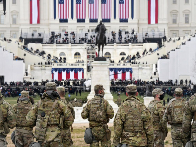 Hơn 150 vệ binh ở lễ nhậm chức của Tổng thống Biden dương tính với COVID-19.