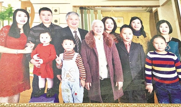 Gia đình tứ đại đồng đường của cụ Nguyễn Thị Tề