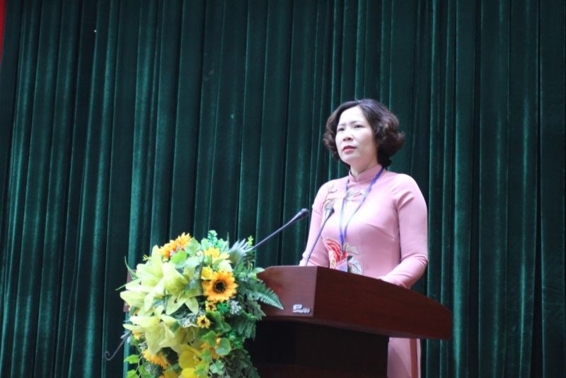 Đồng chí Lê Kim Anh, Thành ủy viên, Chủ tịch Hội LHPN Hà Nội phát động Tuần lễ áo dài