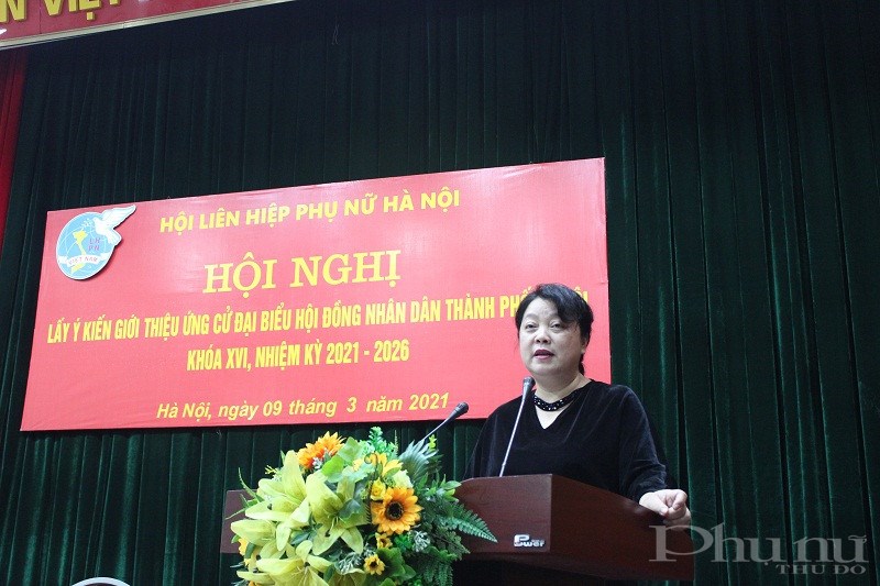 Đồng chí Nguyễn THị Thu Thủy - Phó Chủ tịch Thường trực Hội LHPN Hà Nội chủ trì hội nghị