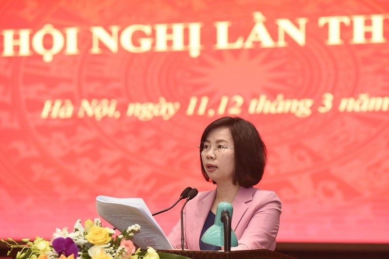 Trưởng Ban Tuyên giáo Thành ủy Hà Nội Bùi Huyền Mai trình bày Dự thảo Chương trình 06-CTr/TU tại hội nghị