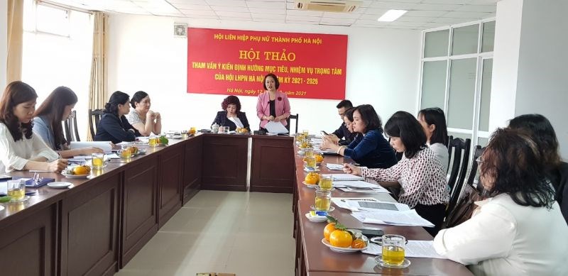 Phó Chủ tịch Hội LHPN Hà Nội Phạm Thị Thanh Hương phát biểu