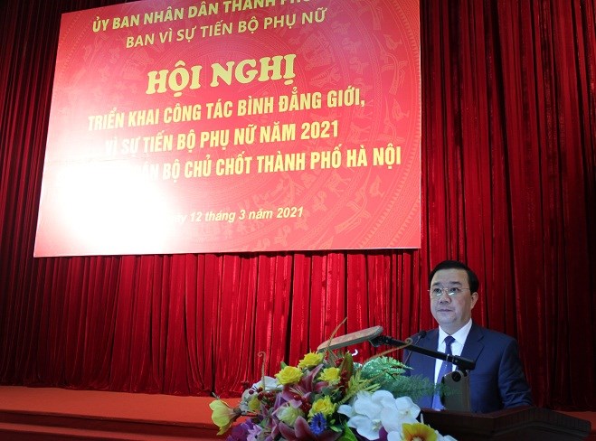 Đồng chí Chử Xuân Dũng - Phó Chủ tịch UBND TP Hà Nội phát biểu chỉ đạo tại hội nghị