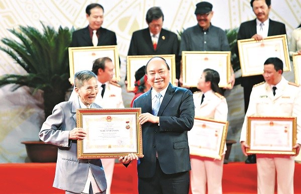 Năm 2019 nghệ sĩ Trần Hạnh mới được phong danh hiệu Nghệ sĩ Nhân dân. Ảnh: Hòa Nguyễn