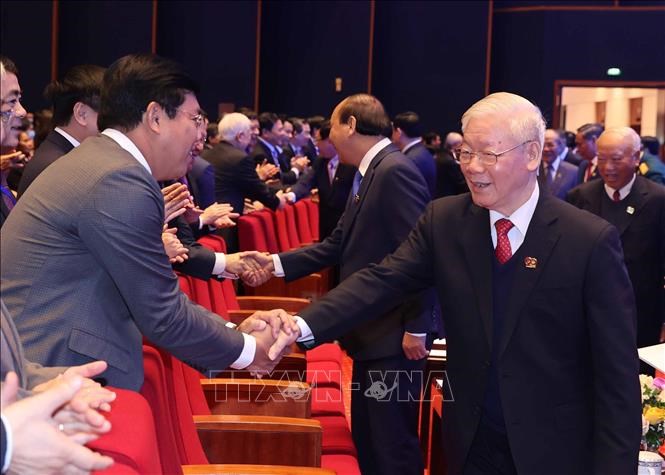 Tổng Bí thư, Chủ tịch nước Nguyễn Phú Trọng với các đại biểu tham dự lễ kỷ niệm.