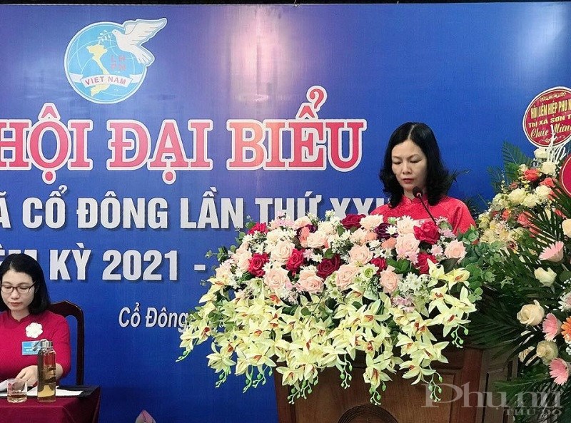 đồng chí Phan Thị Thu Hường - Chủ tịch Hội LHPN thị xã đánh giá cao và biểu dương những cố gắng, nỗ lực của cán bộ, hội viên, phụ nữ xã Cổ Đông đ