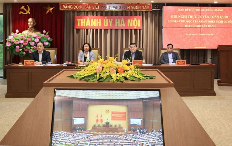 Các đồng chí lãnh đạo thành phố Hà Nội dự hội nghị.