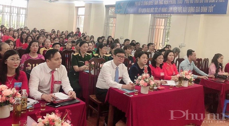 Các đồng chí lãnh về dự Đại hội đại biểu phụ nữ xã Cổ Đông, Thị xã Sơn Tây khóa XXII, nhiệm kỳ 2021-2026 ngày 27/3.