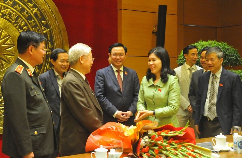 Đoàn đại biểu Quốc hội Hà Nội chúc mừng đồng chí Nguyễn Phú Trọng hoàn thành xuất sắc nhiệm vụ Chủ tịch nước nhiệm kỳ 2016-2021
