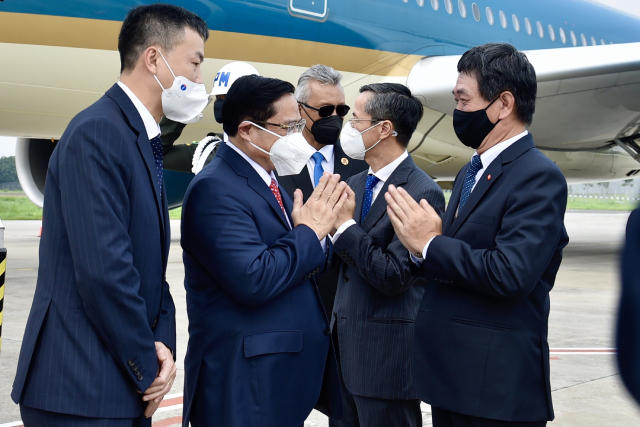 Thủ tướng Phạm Minh Chính đến Indonesia, bắt đầu chuyến công tác tham dự Hội nghị các Nhà Lãnh đạo ASEAN. Ảnh: VGP