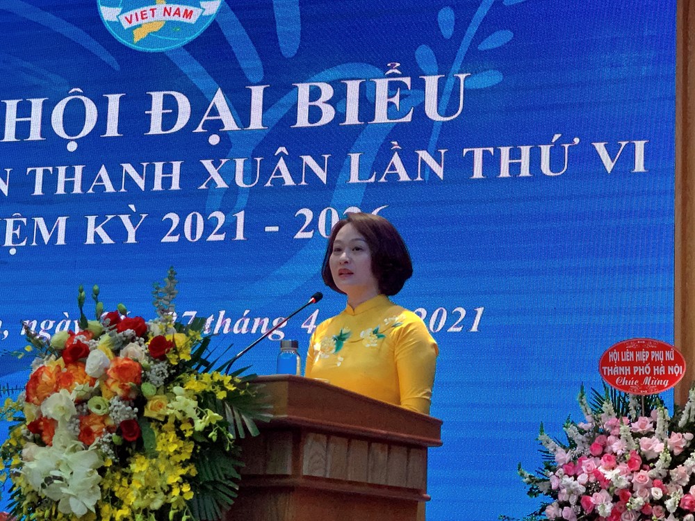 Đồng chí Phạm Thị Thanh Hương, Phó Chủ tịch Hội LHPN TP Hà Nội phát biểu chỉ đạo tại Đại hội