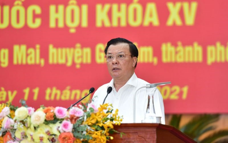 Đồng chí Đinh Tiến Dũng Bí thư Thành ủy Hà Nội trình bày chương trình hành động