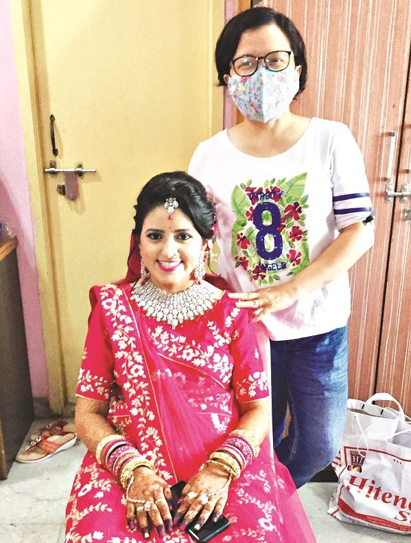 Chị Thanh Tâm trở lại với công việc trang điểm cô dâu tại Ấn Độ