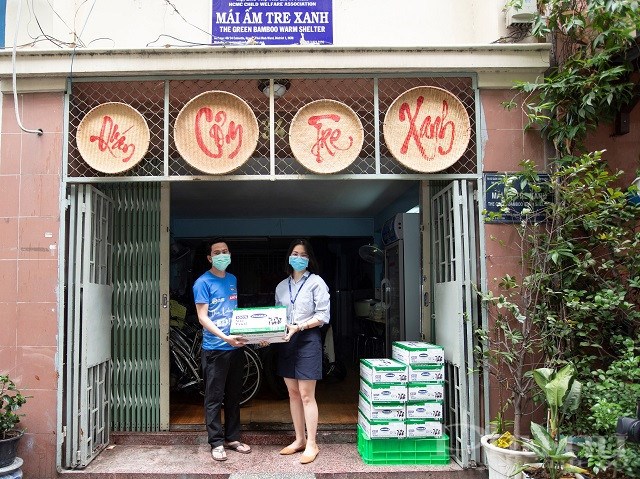 Trong 14 năm qua chương trình Quỹ sữa Vươn cao Việt Nam đã trao tặng sữa cho hơn 479 ngàn trẻ em có hoàn cảnh khó khăn trên cả nước.
