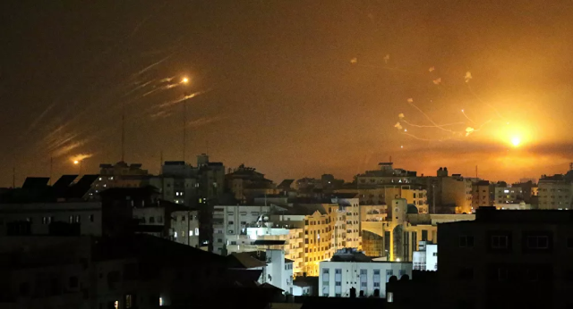 Tên lửa bắn từ Dải Gaza.