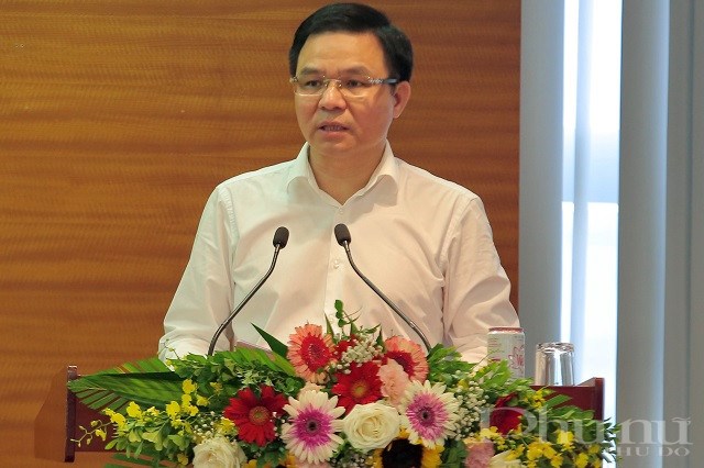 Tổng giám đốc PetroVietnam Lê Mạnh Hùng cảm ơn lực lượng y tế đã tham gia phòng chống dịch bệnh thời gian qua.