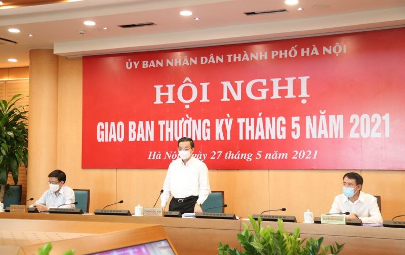 Chủ tịch UBND thành phố Chu Ngọc Anh chỉ đạo tại cuộc họp