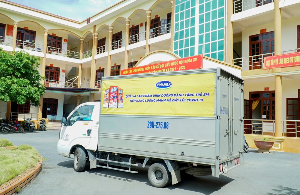 Qũy sữa vươn cao Việt Nam và hành trình mang 8.400 hộp sữa đến với trẻ em Điện Biên giữa đại dịch - ảnh 8