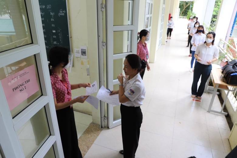 Trường THCS Thăng Long, quận Ba Đình: Diễn tập phòng, chống dịch Covid-19 phục vụ kỳ thi vào lớp 10 THPT - ảnh 4
