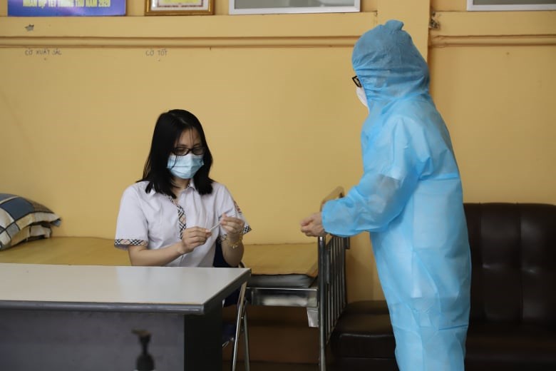 Trường THCS Thăng Long, quận Ba Đình: Diễn tập phòng, chống dịch Covid-19 phục vụ kỳ thi vào lớp 10 THPT - ảnh 7