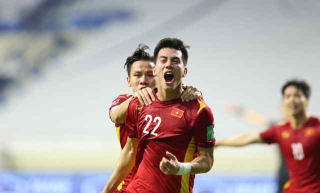 Tiến Linh ghi bàn thắng mở tỷ số cho đội tuyển Việt Nam.