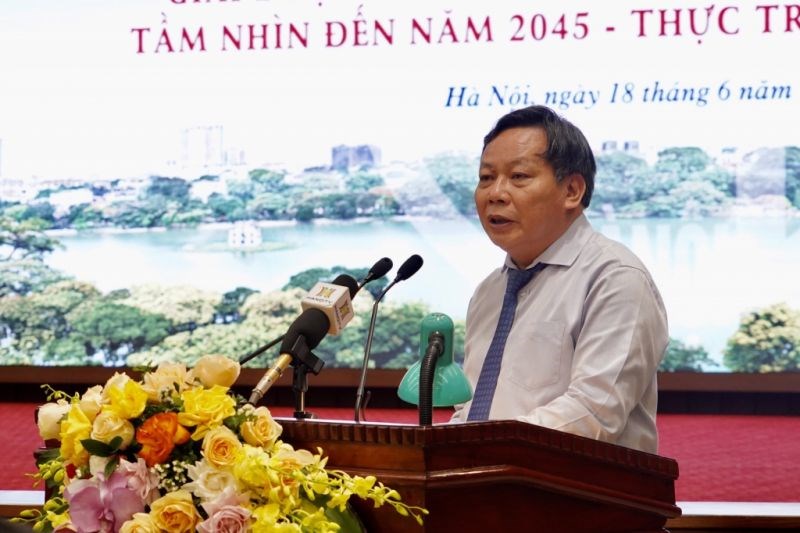 Phó Bí thư Thành ủy Hà Nội Nguyễn Văn Phong phát biểu tại buổi tọa đàm