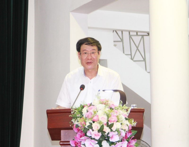 Đồng chí Lê Tiến Nhật, Thành uỷ viên, Bí thư huyện uỷ Thanh Trì phát biểu chỉ đạo tại Hội nghị